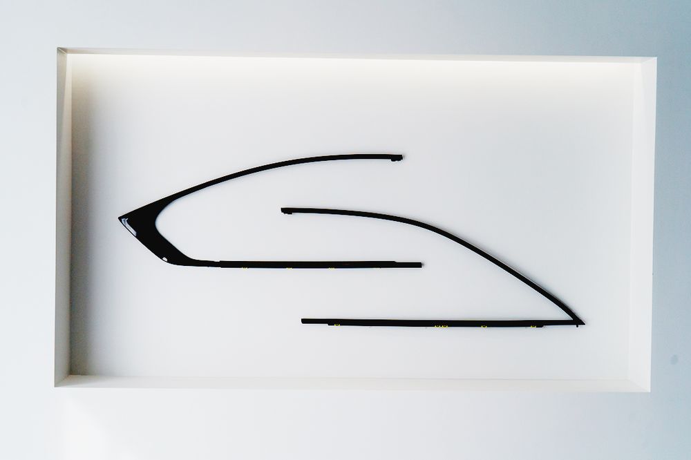 アベルブラックを活用して仕上げたモール製品
