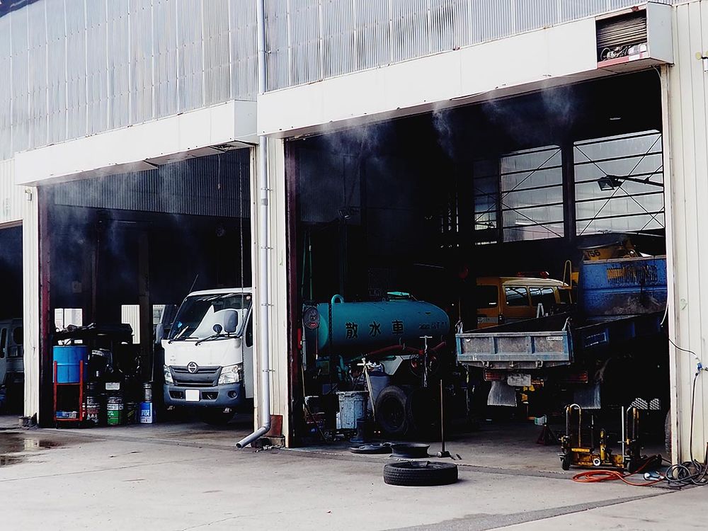 入庫はトラックなど商用車が大半を占める