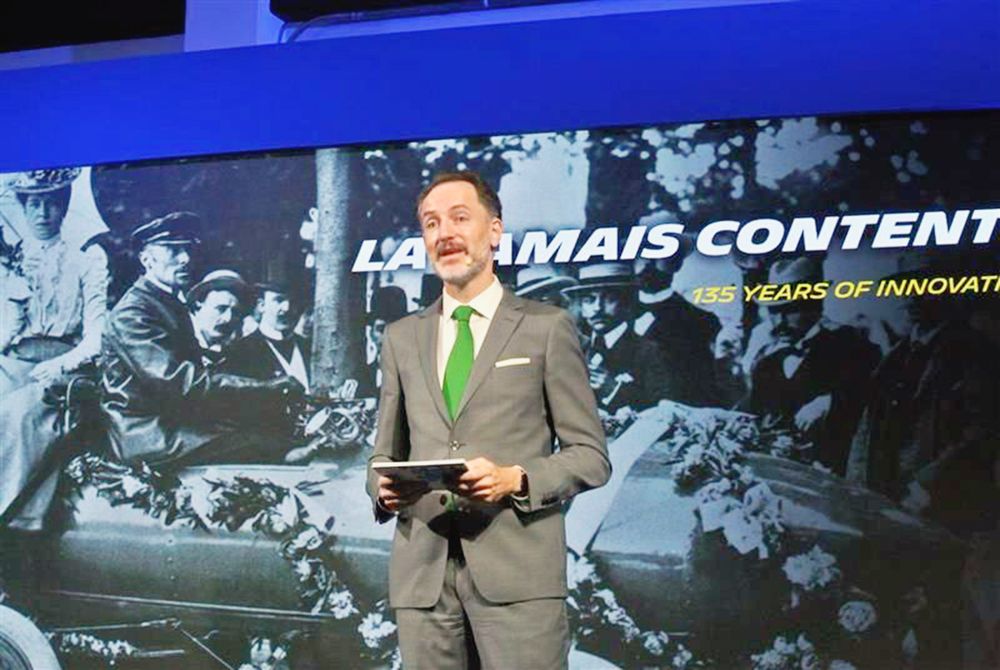 「総合的なパフォーマンスを提供する企業へ進化していく」とファフィアン社長
