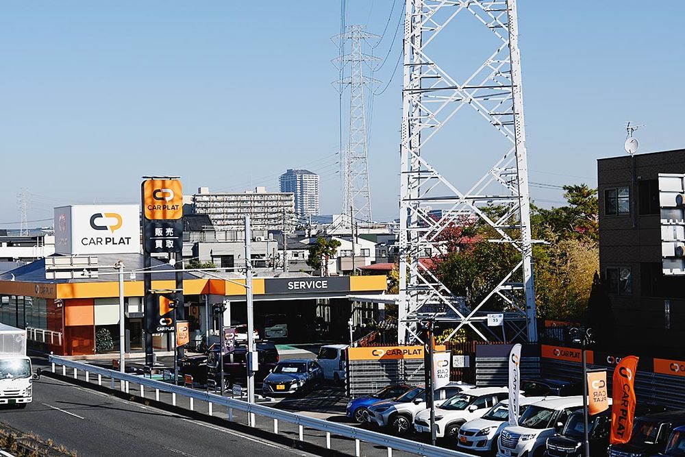 日光街道沿いに立地