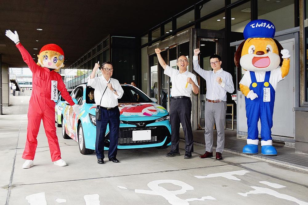 ９月２日に大阪合同庁舎４号館（大阪市中央区）で行われた「点検整備推進Ｃａｒ」の出発式