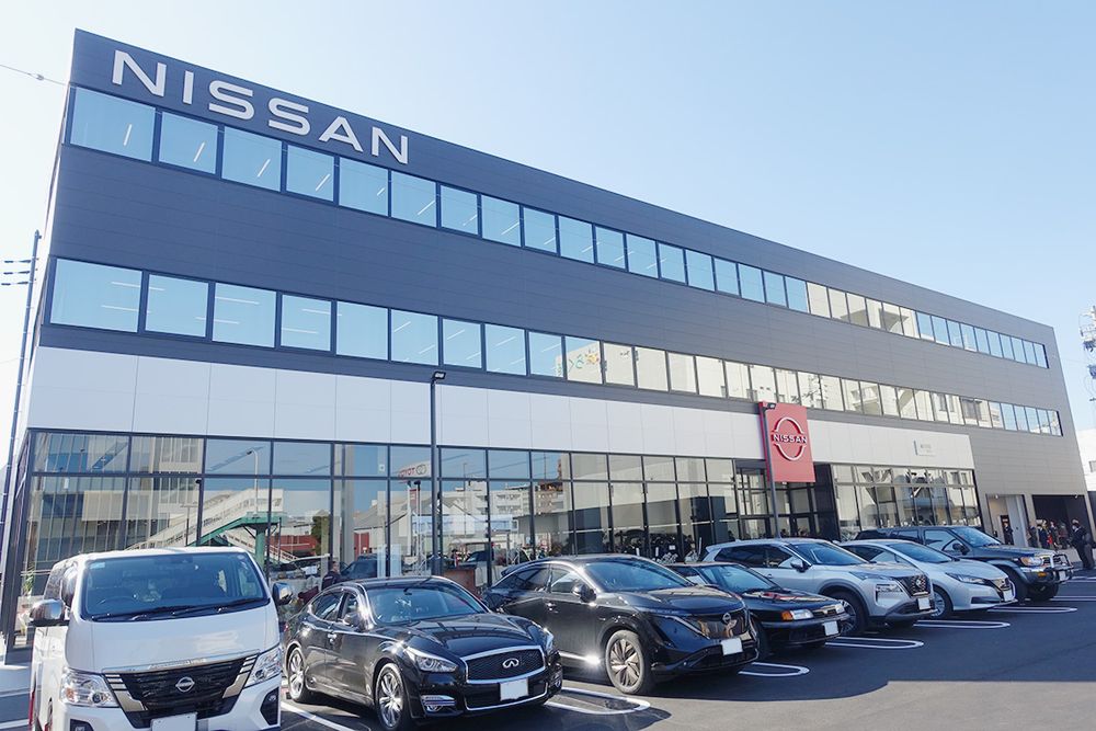 全面刷新した香川日産の本社・高松店
