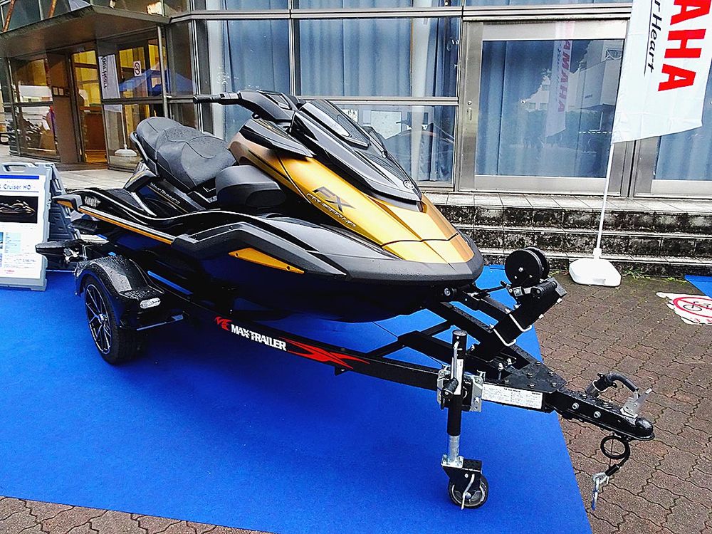 会場には水上オートバイも展示した
