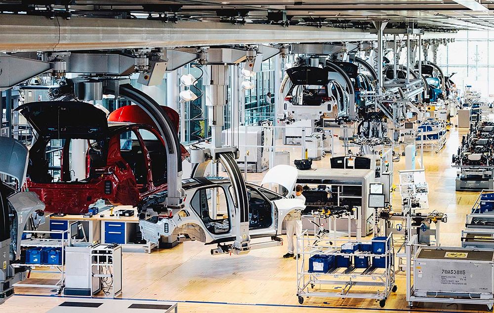 生産終了が報じられたVWの独ドレスデン工場