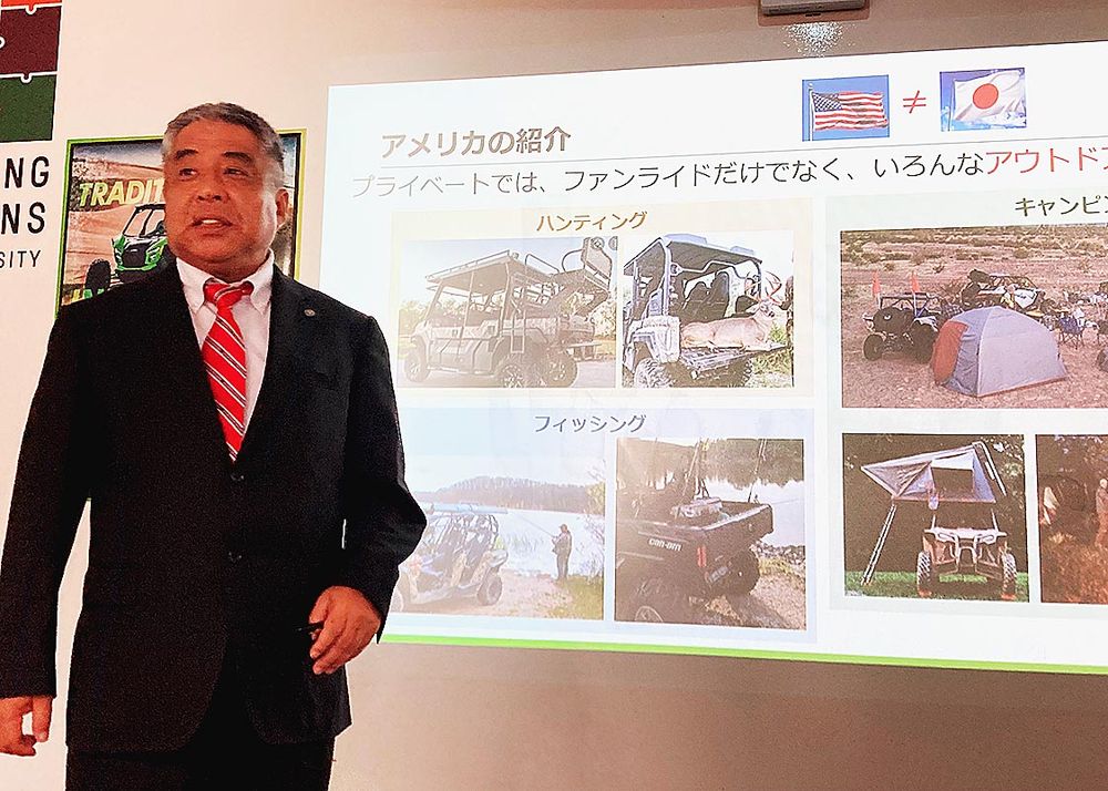 「電気仕掛けのオートバイを開発したかった」のが入社理由という川村執行役員
