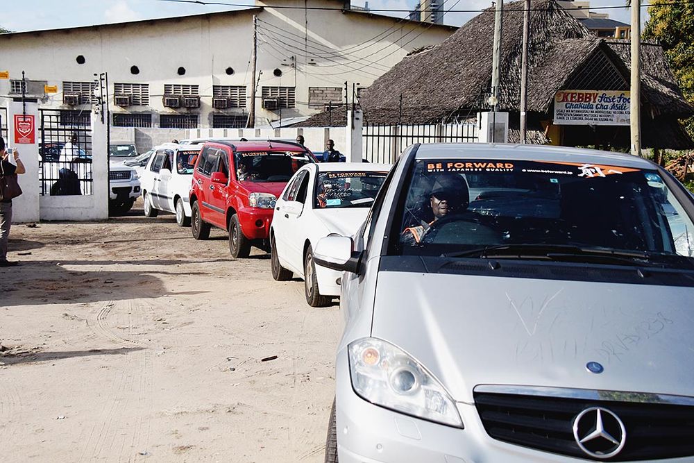 エージェントがチームを組織し、自走で配送する
