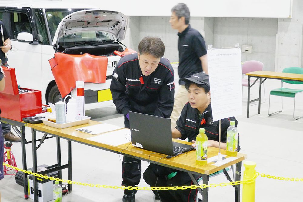 ペアで力を合わせて故障探求を進める