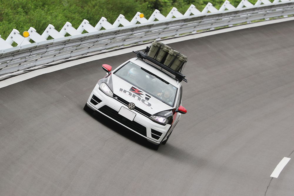高速走行試験は時速200キロメートルを超える