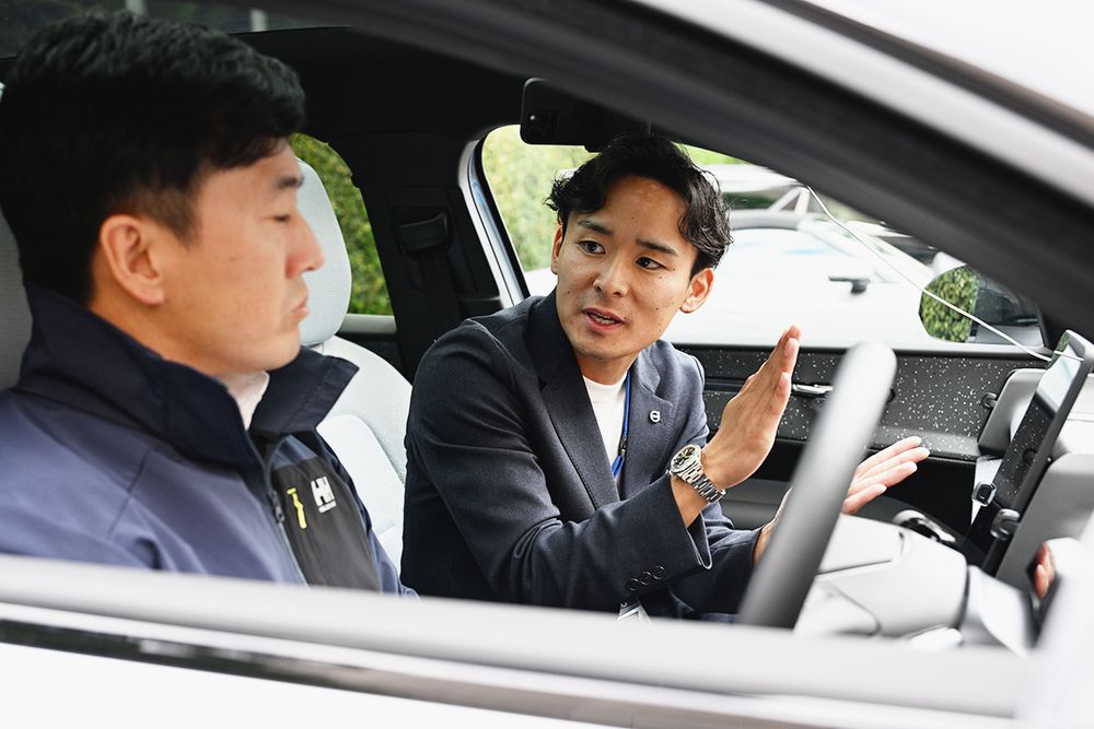 試乗中の接客が成約を左右することも…