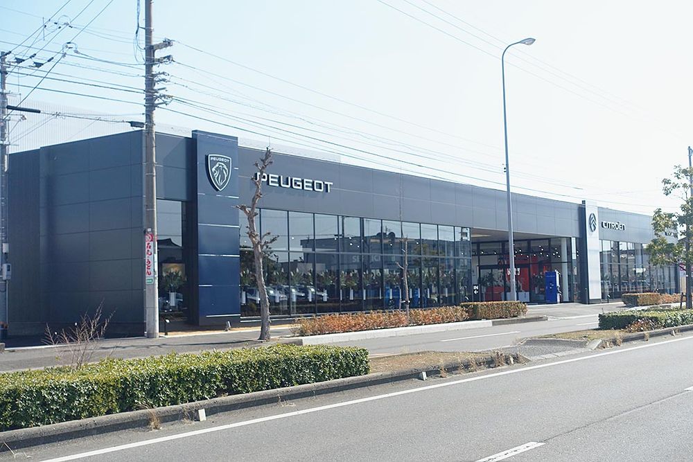 ロイヤルカーサービスが高松でプジョーとシトロエンを開設
