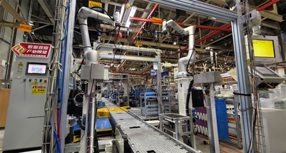 ボルト締結の工程も人からロボットへの置き換えが進む（現地資本とカミンズの合弁工場）