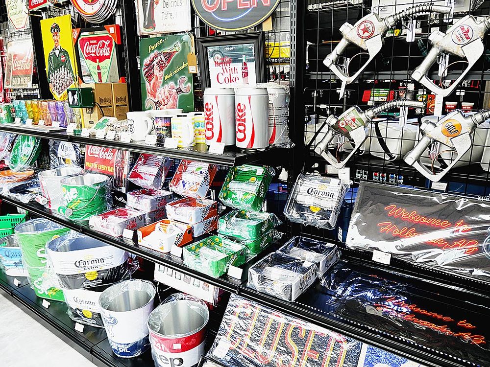 アメリカン雑貨も人気商品という