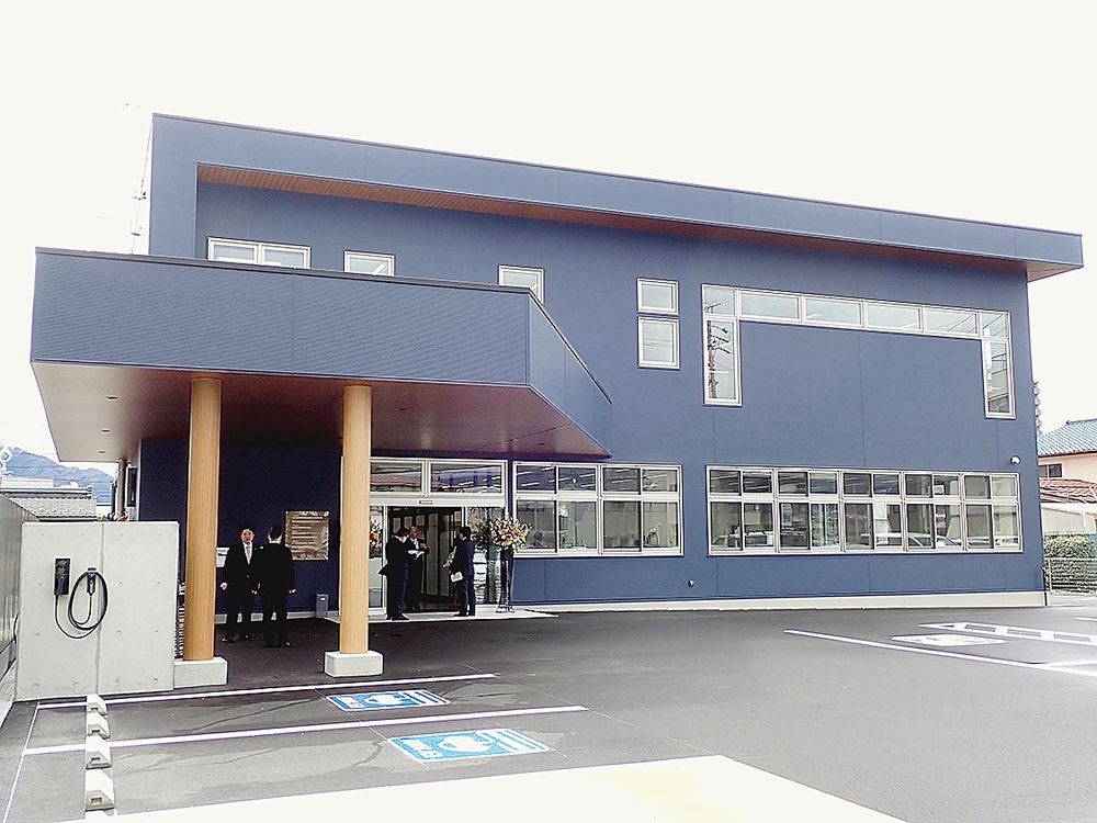 完成した自販連長野会館