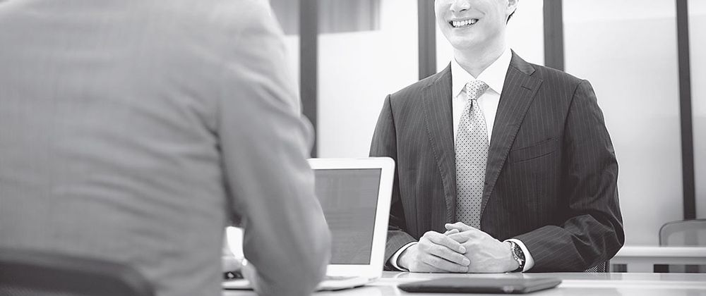 リストラが相次ぐ一方で、即戦力として獲得を図る動きも活発化している
