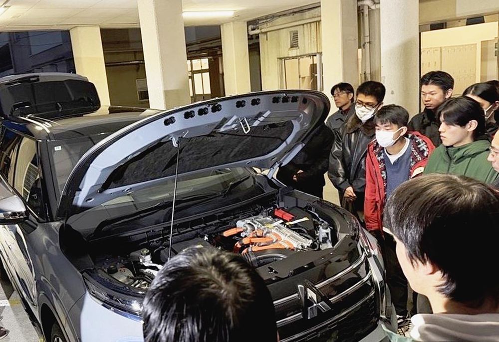 長崎工業高校での特別授業・実車見学