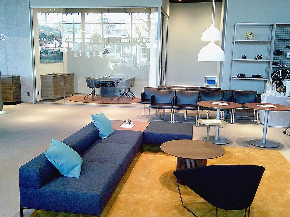 くつろげる環境を実現したヤナセバイエルンモーターズの天白ＢＭＷ