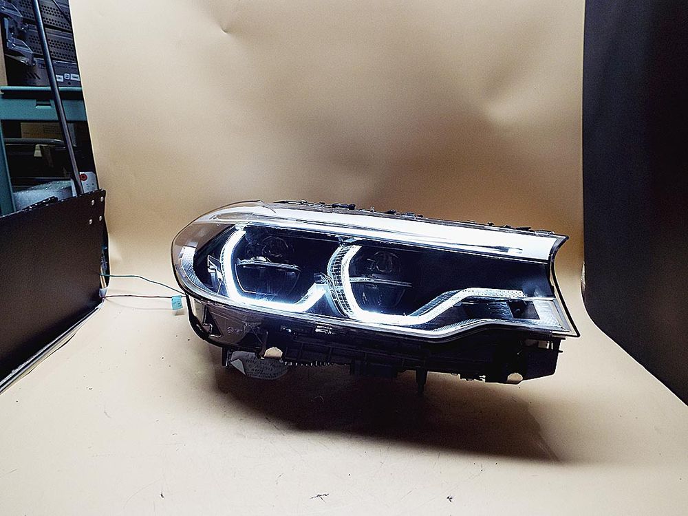 リビルトしたヘッドライト
