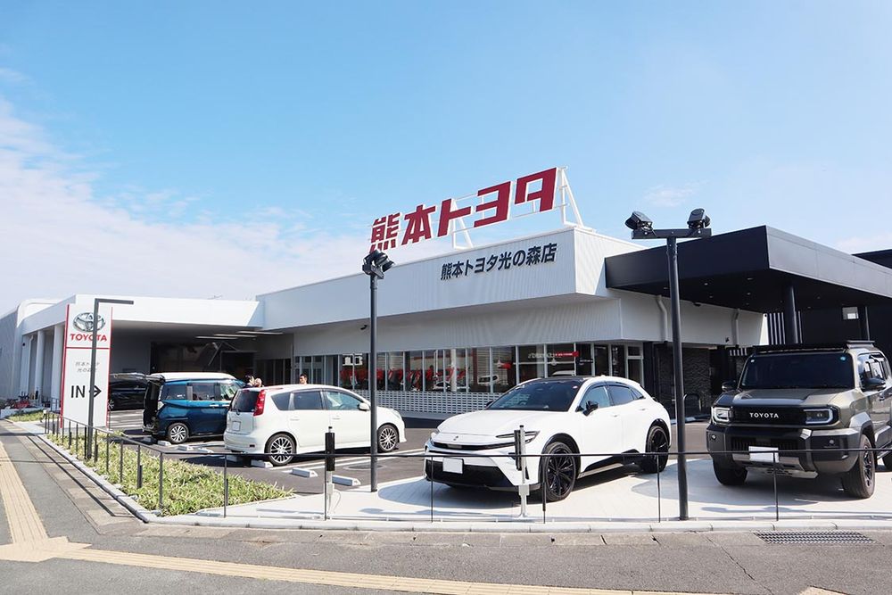 「光の森」地域の目抜き通りに面したトヨタ店