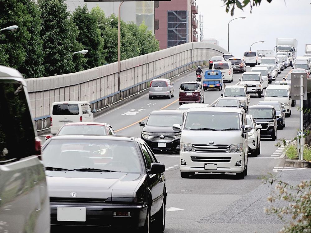 道路インフラが整備された日本では暫定税率を残す根拠はなくなったはずだが…

