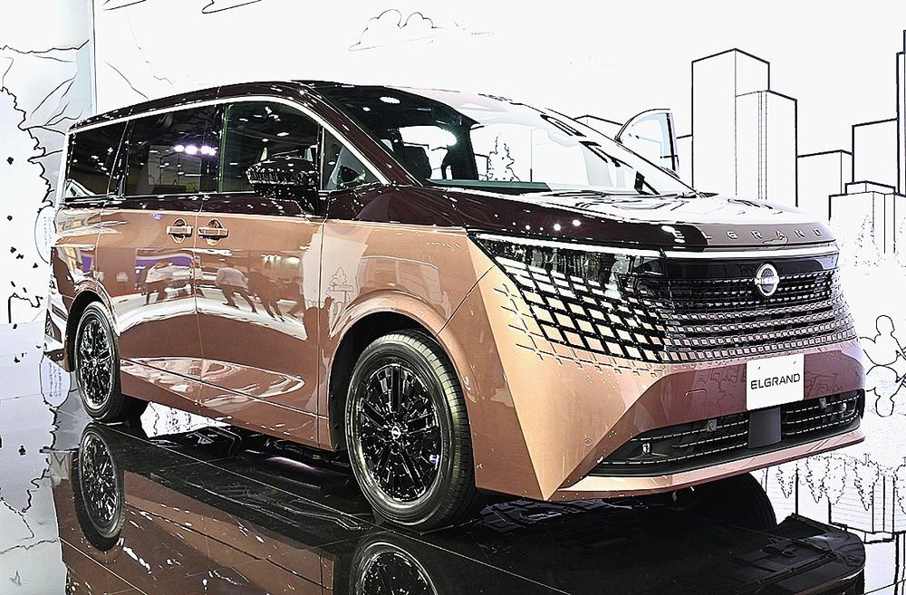 ２６年度中に発売される日産「エルグランド」