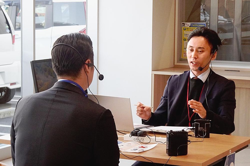 消費者の信頼回復が課題だ（写真は合同ロールプレーイング大会の様子）