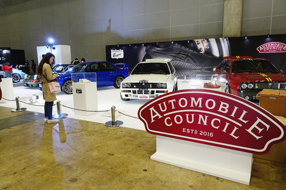 貴重なレストモッド車が集まった