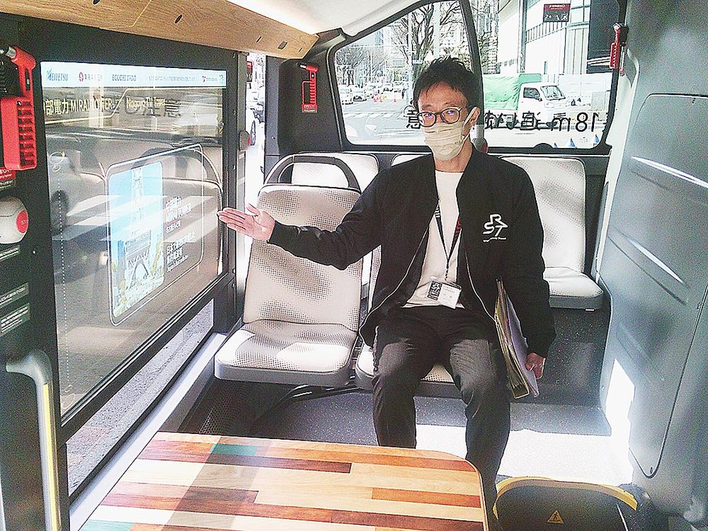 車内ディスプレーで名古屋の魅力を紹介