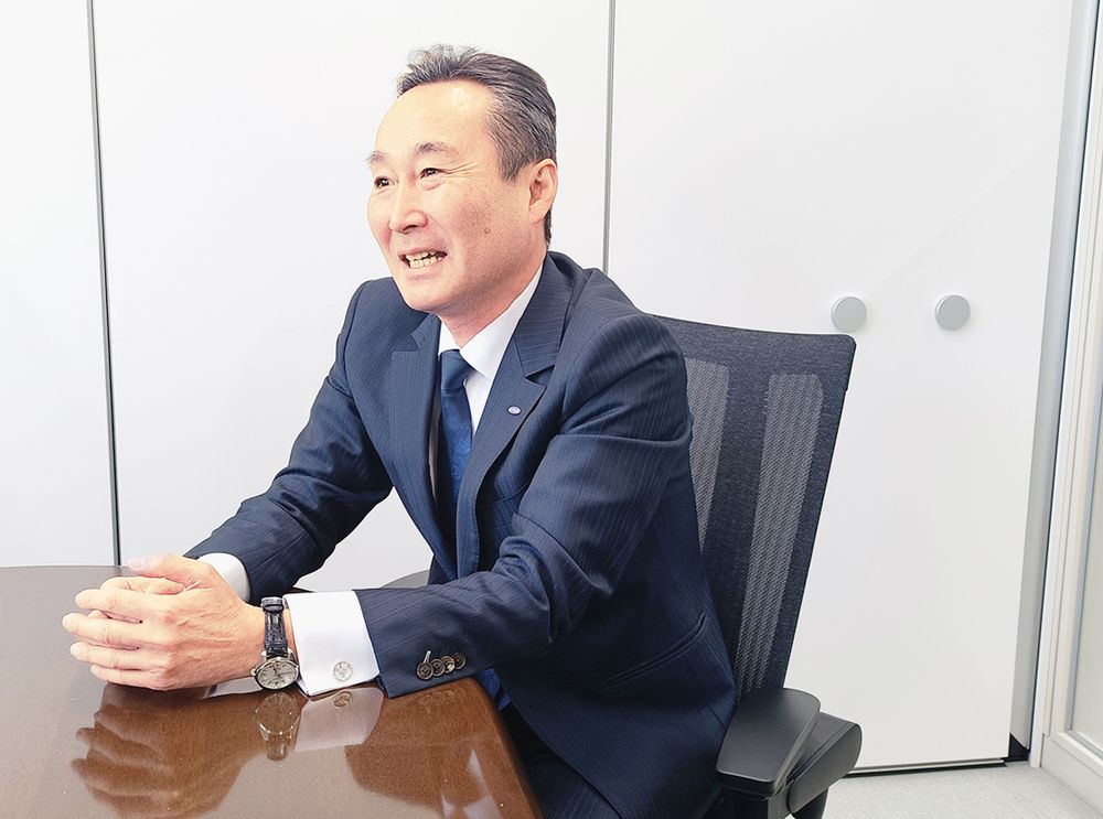 「やってみればどうにかなる」と振り返る中山ライニング工業の中山社長