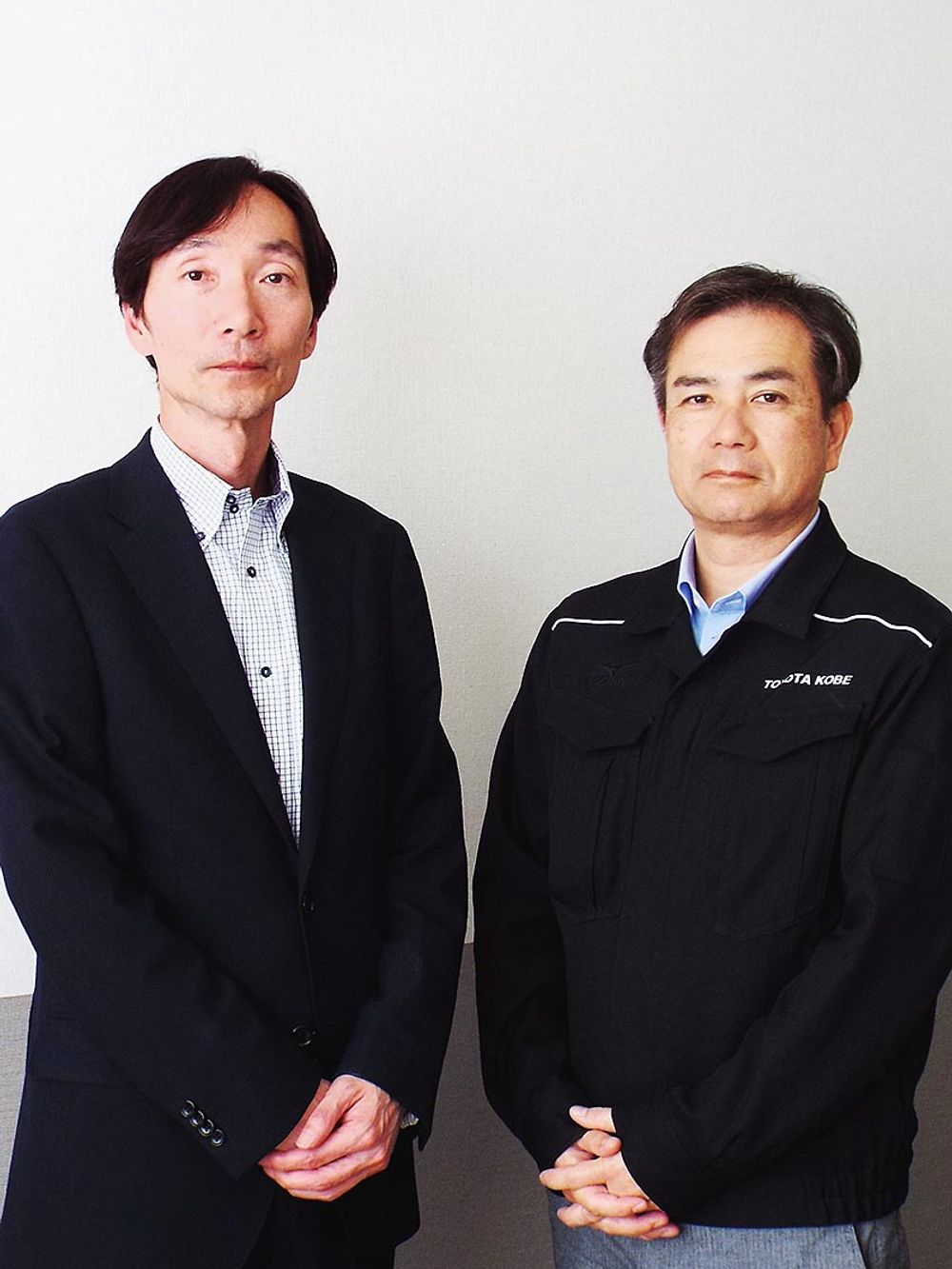 谷川嘉夫教育部部長（左）と満田克昭副部長