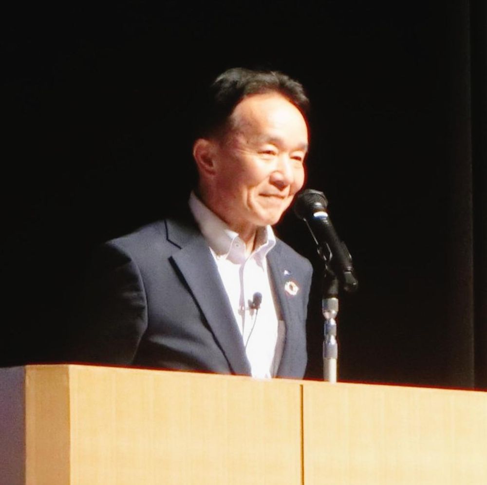 新会社の方針を伝える小島社長
