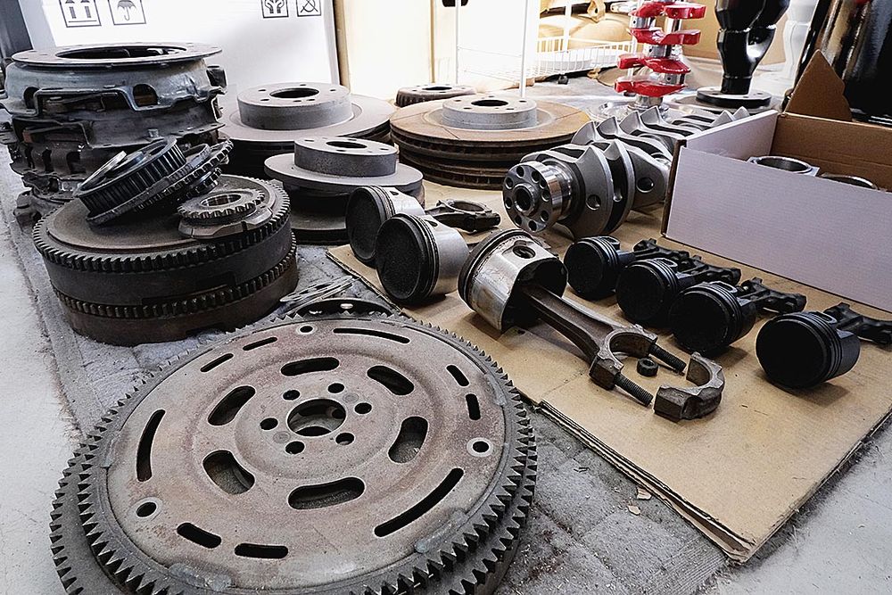 自動車部品廃材はインテリアへと生まれ変わる
