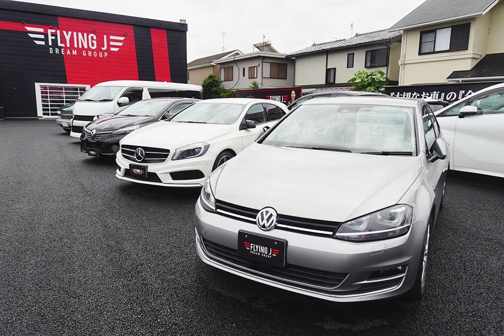 手頃な価格の中古車も扱う