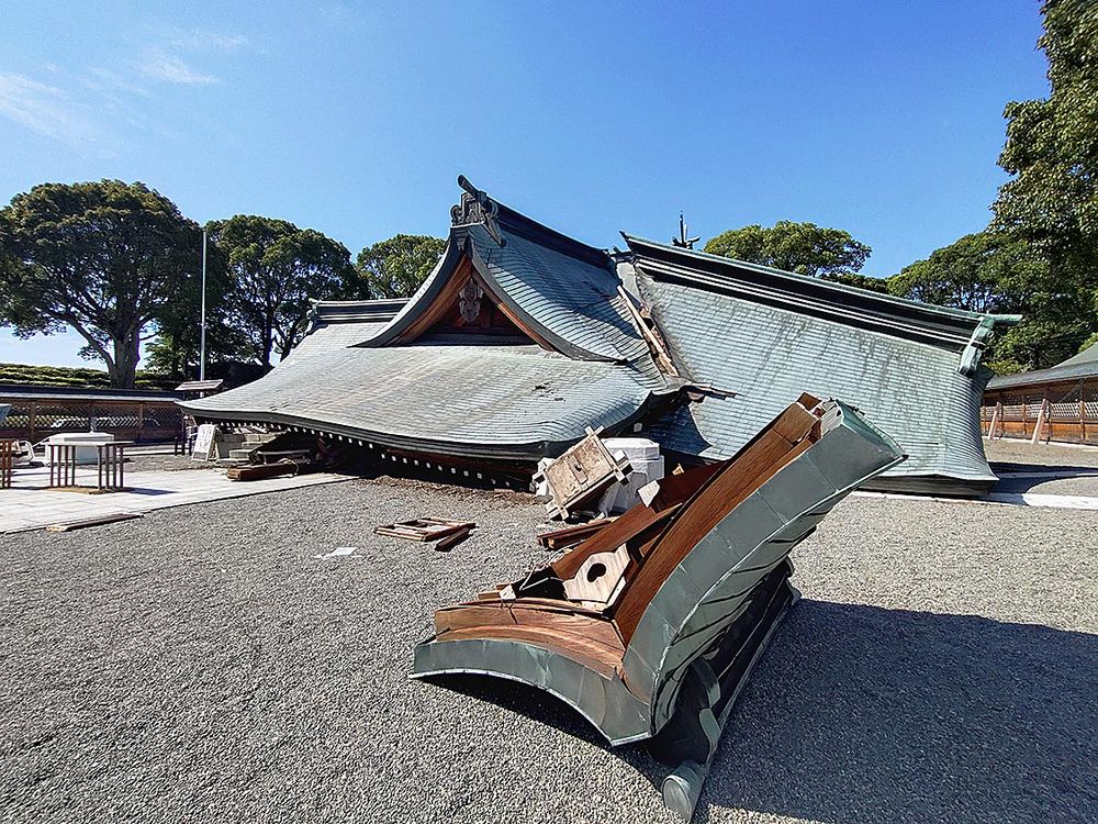 市街地の多数の建物が倒壊した（八代宮、八代市）