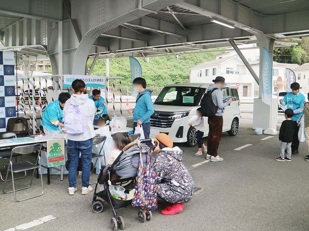 各社趣向を凝らした催しを行った