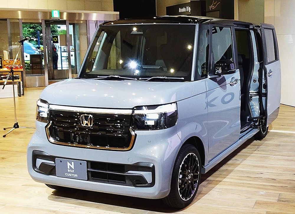 首位に復帰したエヌボックス