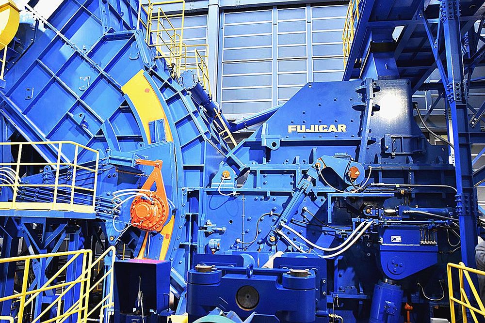 大型シュレッダー（リバー提供）