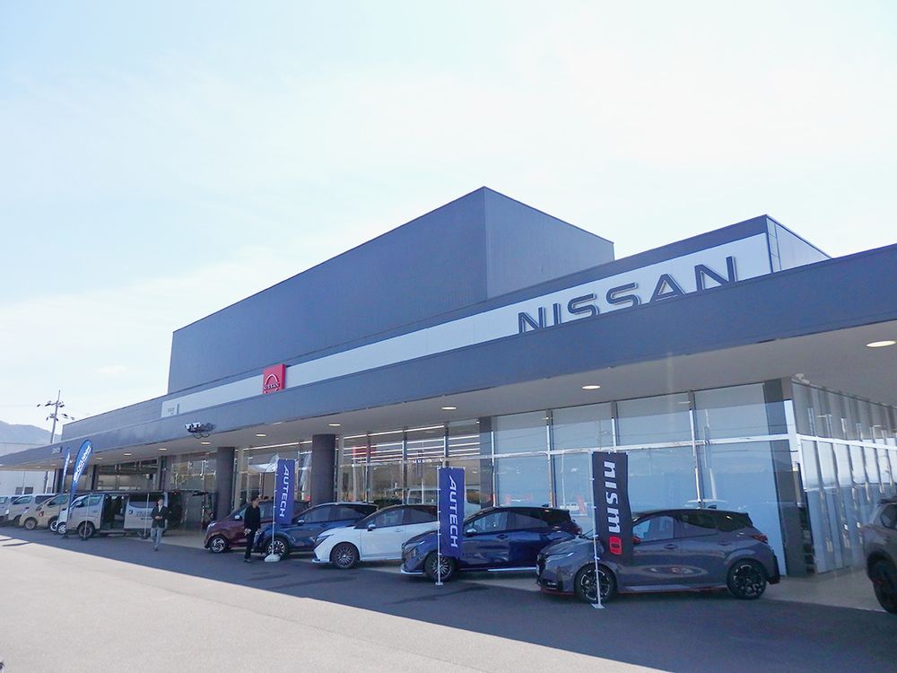 セレクトベース天理店外観
