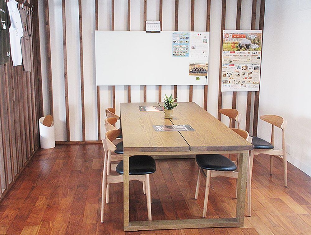 キャリーベースの接客コーナー