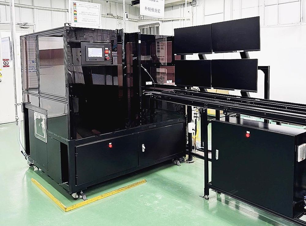 効率的に完成品を検査するシステムを導入している
