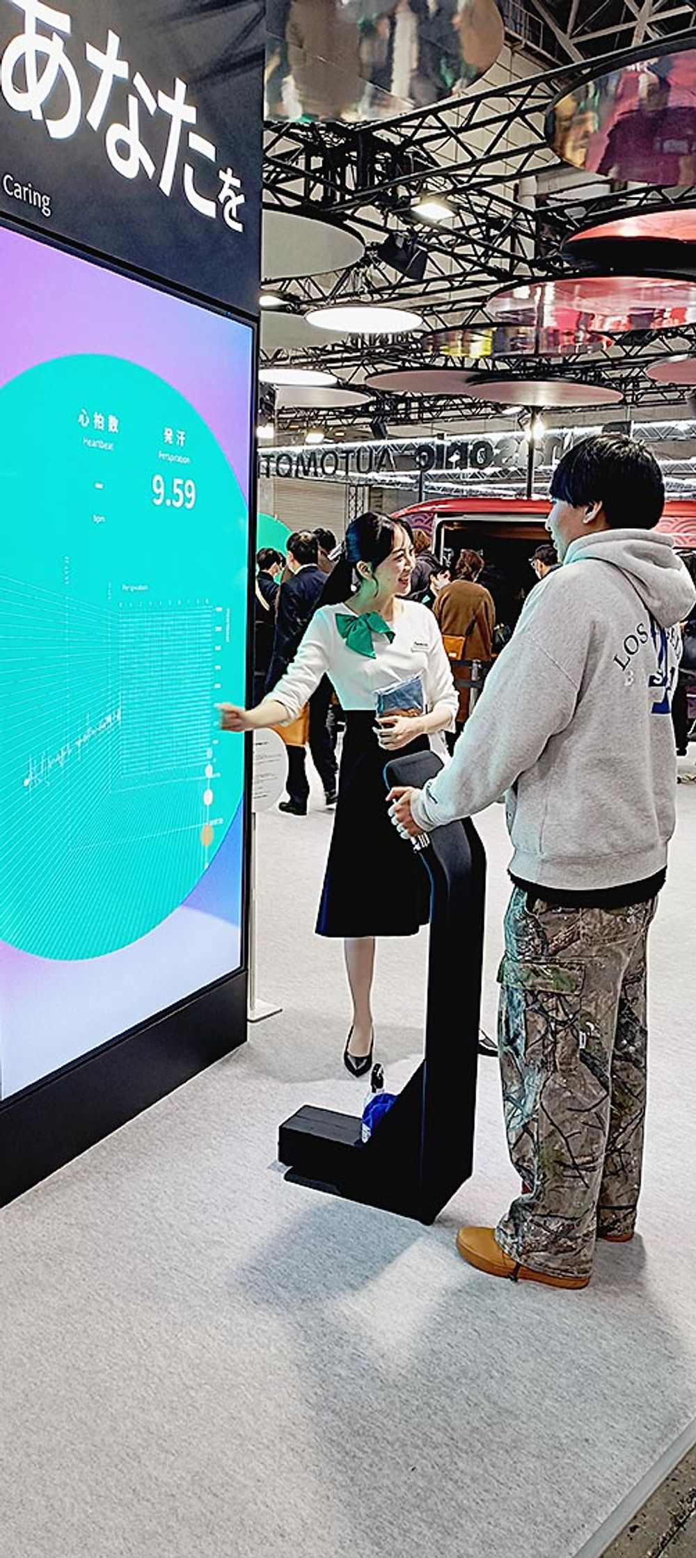 心拍数と発汗レベルが即時に分かるＰＡＳの実演機