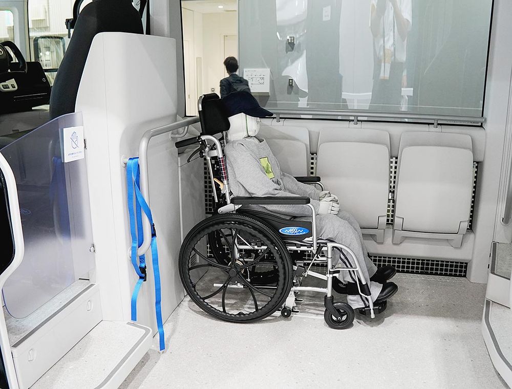 福祉車両として使うための装備も備える