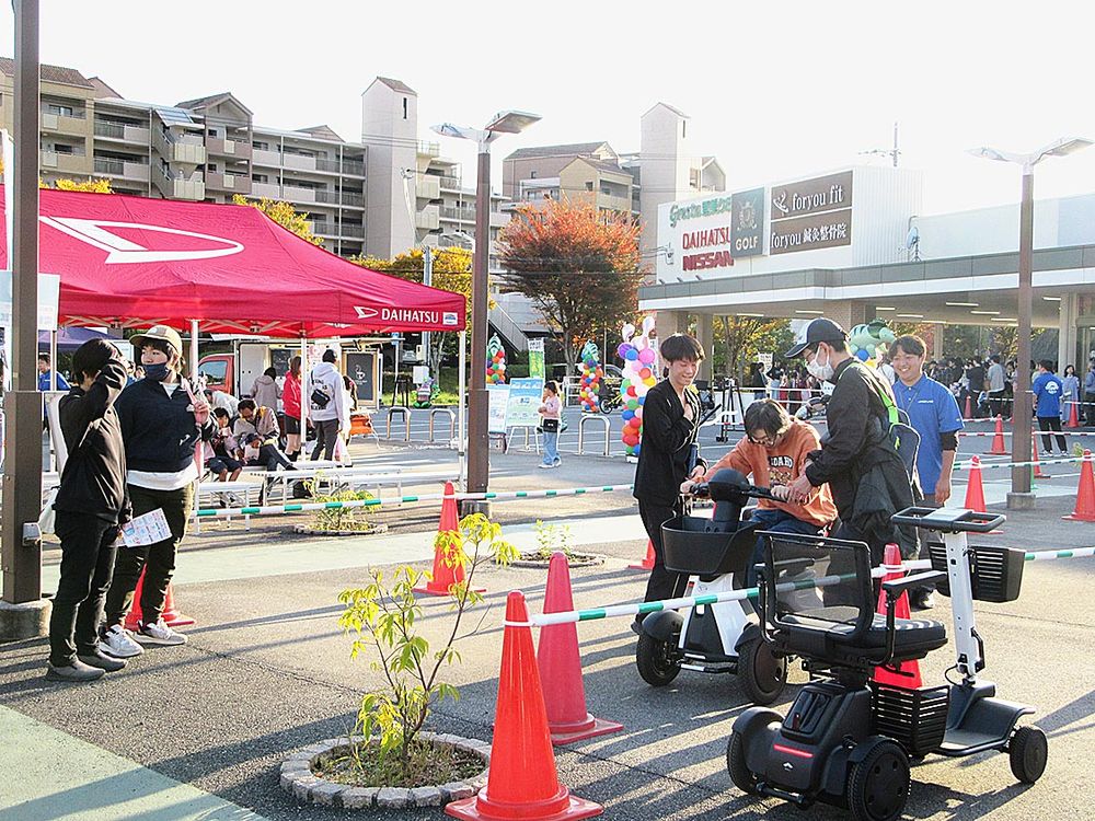 人気を集めた「ｅスニーカー」試乗会
