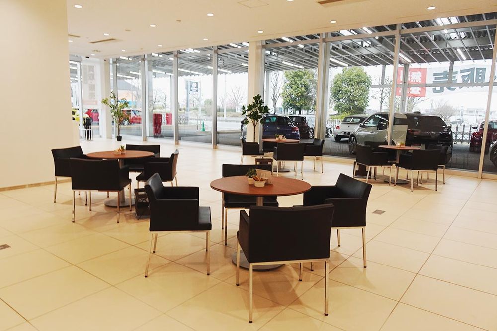 広々としたショールーム