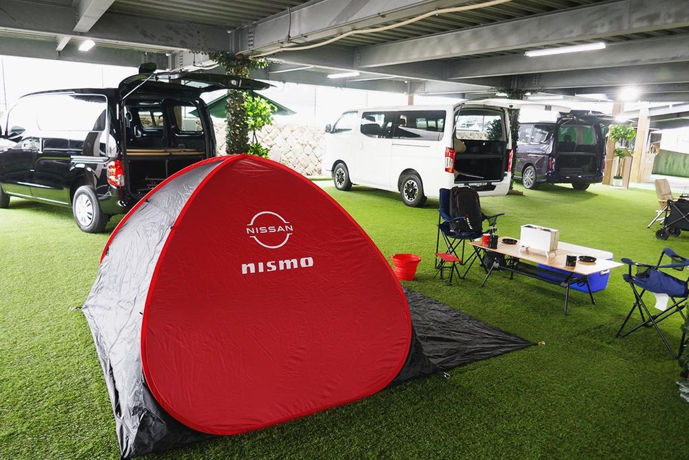 キャンプ場をイメージした展示場を作り、購入検討者の使い方イメージを膨らませる