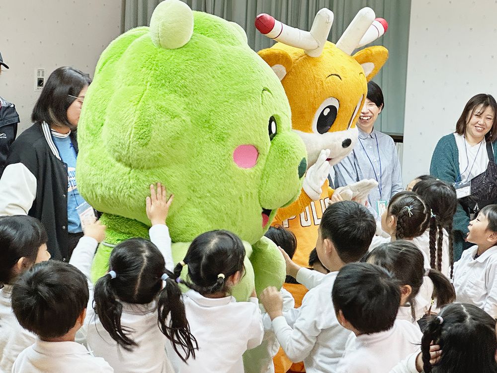 チャウピーも子どもたちから人気