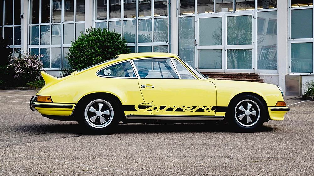 ボディーサイドには「Carrera」の大型デカール